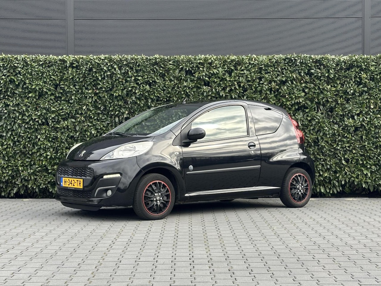 Peugeot 107 - 1.0 Access 1.0 Access, FACELIFT, AIRCO, ELEKTRISCHE RAMEN, TOURENTELLER - AutoWereld.nl