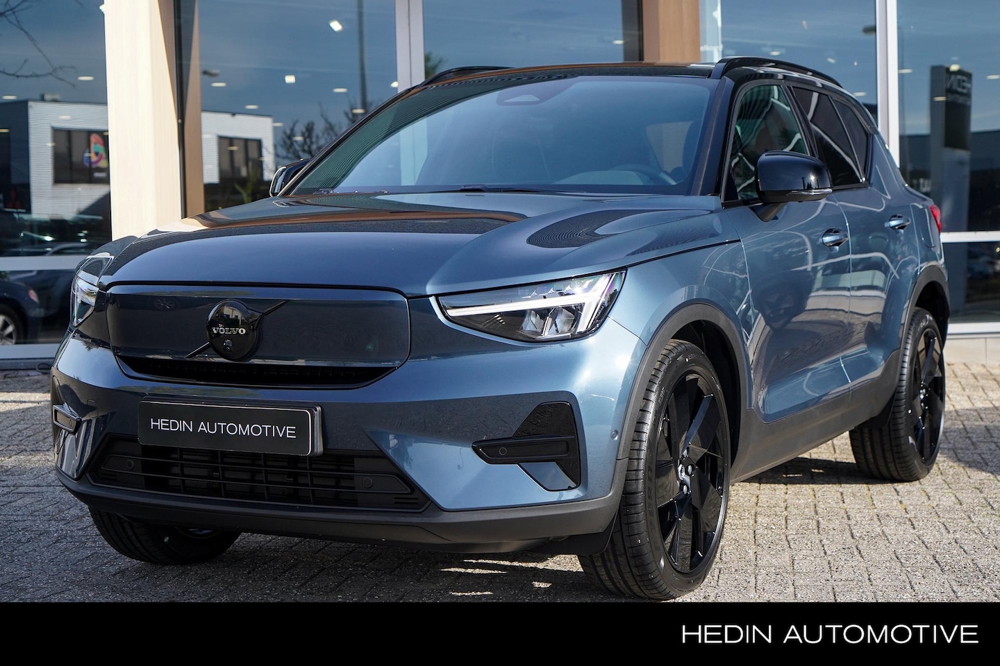 Volvo EX40 - Single Motor Ext. Range Ultra Bl. Ed. Eur. 82 kWh | Panoramadak | 360 graden camera | Elek - AutoWereld.nl