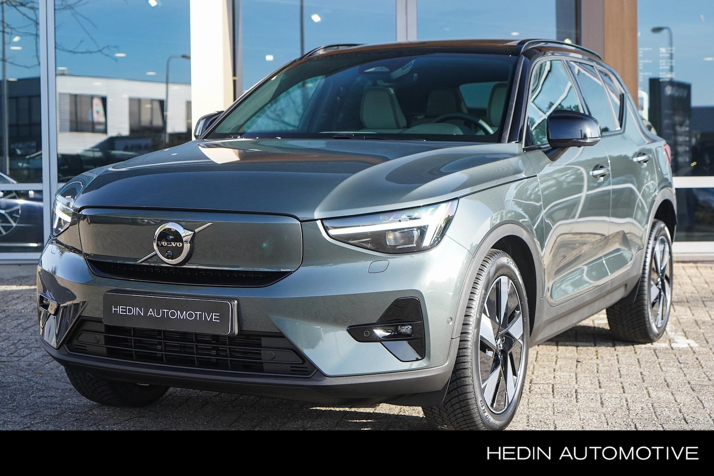 Volvo EX40 - Single Motor Extended Range Ultra Europa 82 kWh | Lighting | Panoramadak | Elektrische sto - AutoWereld.nl