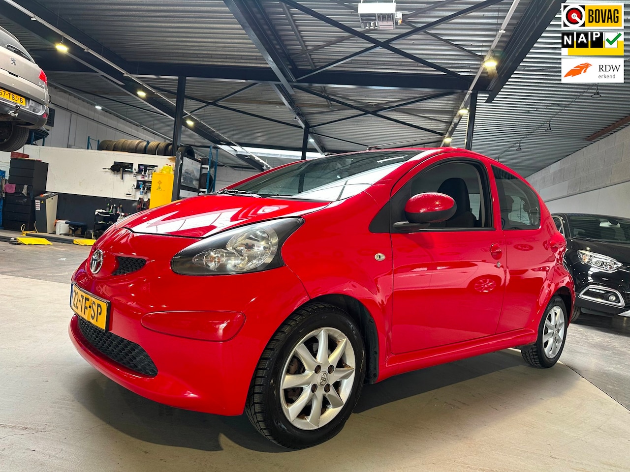 Toyota Aygo - 1.0-12V +/Airco/Nieuwe koppeling/Android/Apk nieuw - AutoWereld.nl