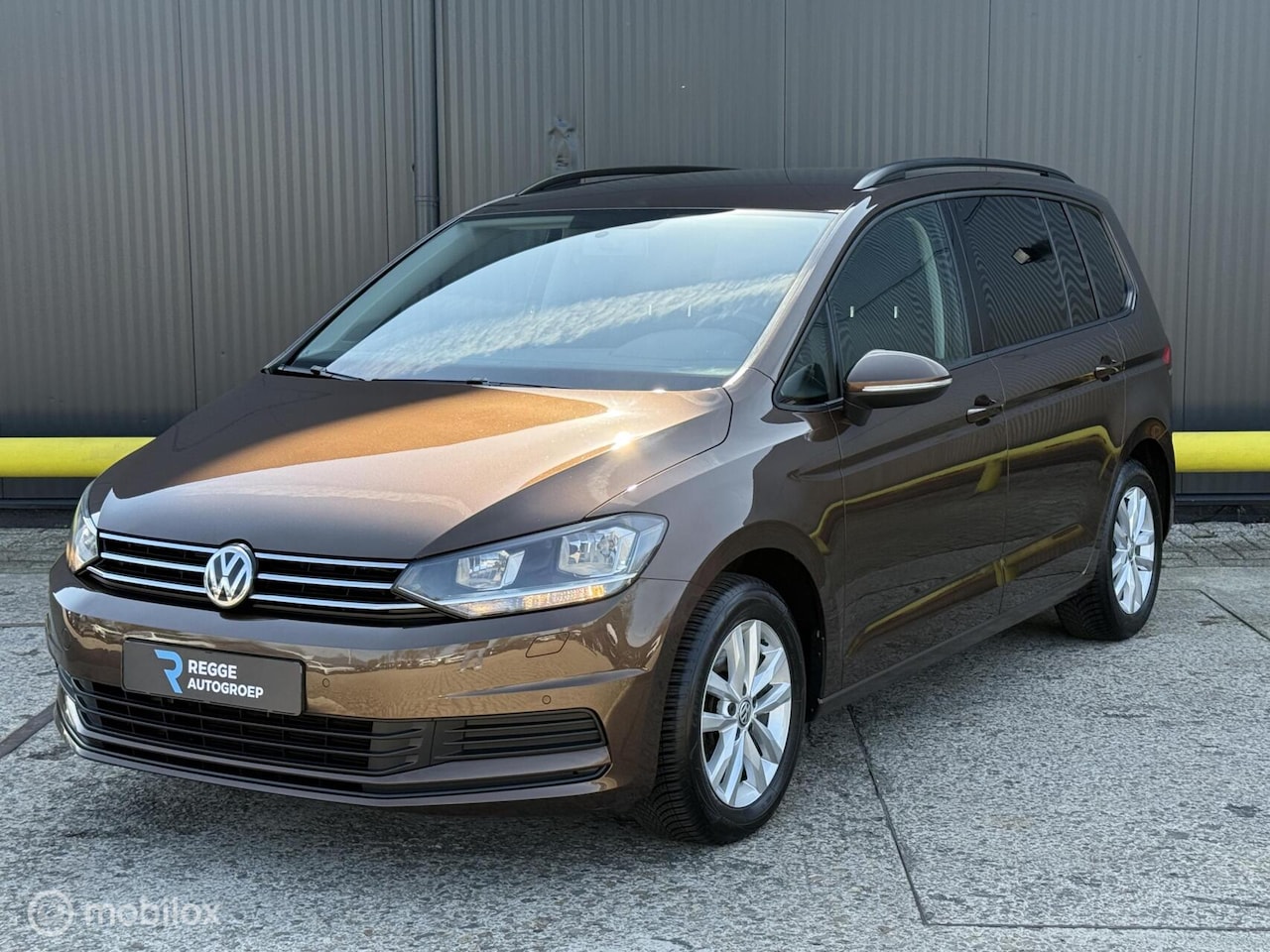Volkswagen Touran - 1.4 TSI Comfortline 7p AUTOMAAT | TOPSTAAT - AutoWereld.nl