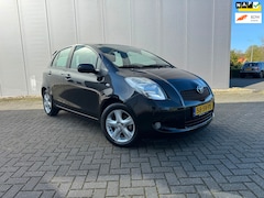 Toyota Yaris - 1.3 VVTi Luna|KEYLESS|KLIMA|APK|LMV|5DRS|TRKHK