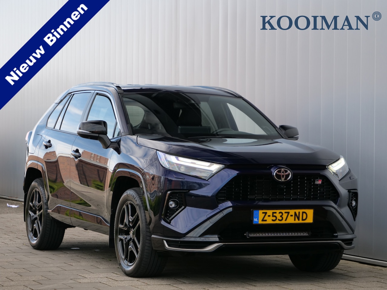 Toyota RAV4 - 2.5 Plug-in Hybrid AWD GR Sport 306 Pk Automaat Navi / DAB / Apple Carplay / Winterpakket - AutoWereld.nl