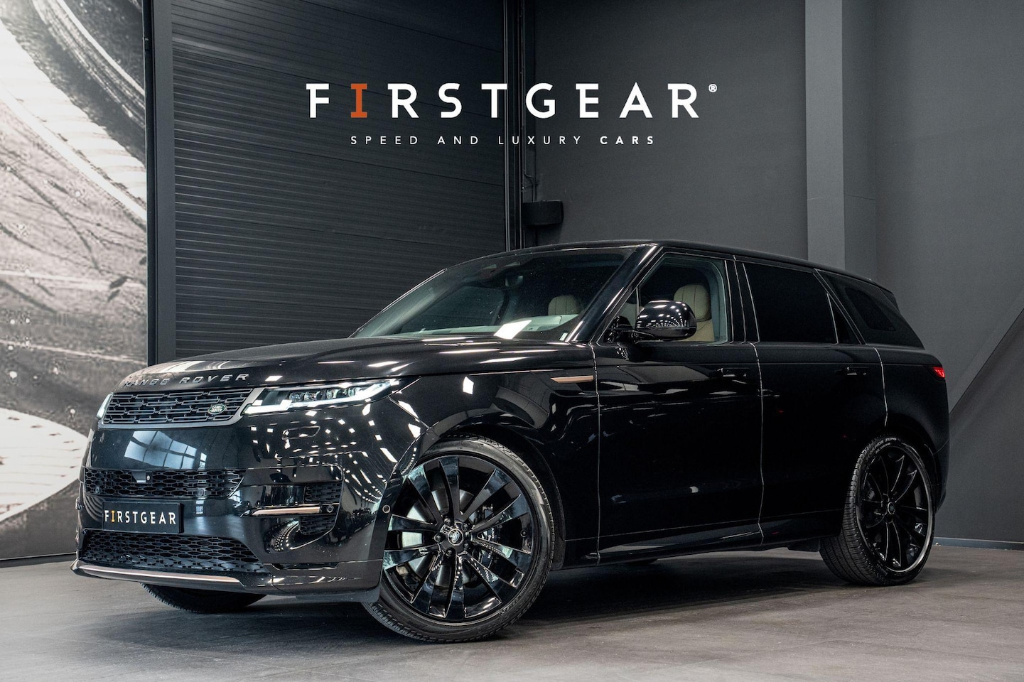 Land Rover Range Rover Sport - 3.0 D300 Dynamic SE *GRIJS KENTEKEN / Meridian / Surround-View / Memory / Luchtvering / Ad - AutoWereld.nl