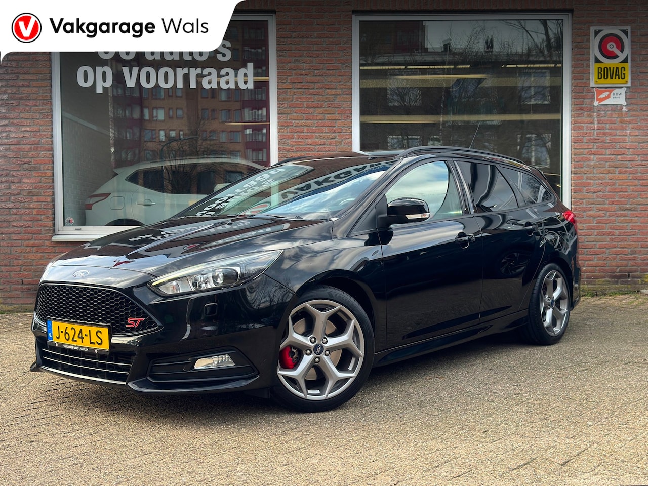 Ford Focus Wagon - 2.0 ST | Recaro | Navi | Cruise | Winterpack | Airco | 250PK - AutoWereld.nl