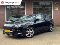 Ford Focus Wagon - 2.0 ST | Recaro | Navi | Cruise | Winterpack | Airco | 250PK