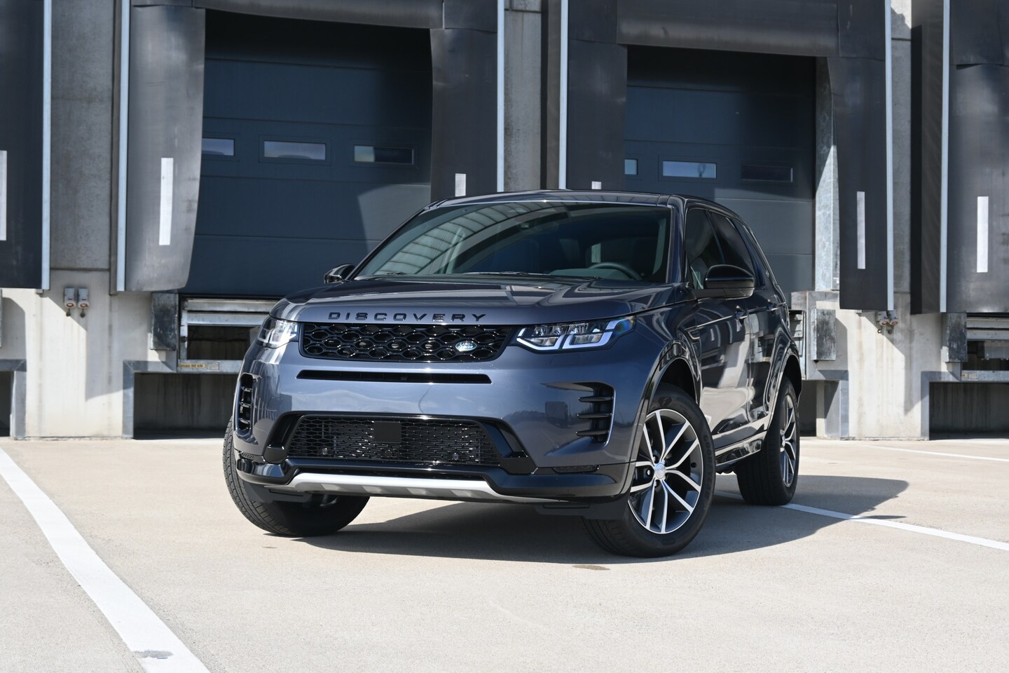 Land Rover Discovery Sport - 1.5 P270e PHEV Business Edition 1.5 P270e PHEV Business Edition - AutoWereld.nl