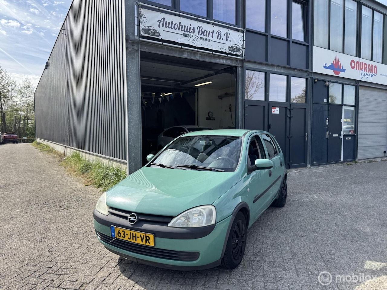 Opel Corsa - 1.0-12V Automaat! Nieuwe APK! NAP Logisch! - AutoWereld.nl