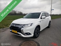 Mitsubishi Outlander - 2.4 PHEV half leder camera trekhaak
