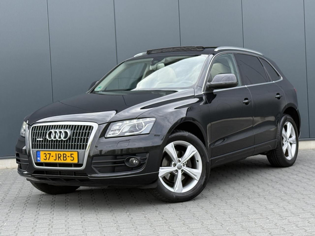 Audi Q5 - 2.0 TFSI Quattro Pro Line Leder - Pano - Xenon - 3e Eigenaar - AutoWereld.nl