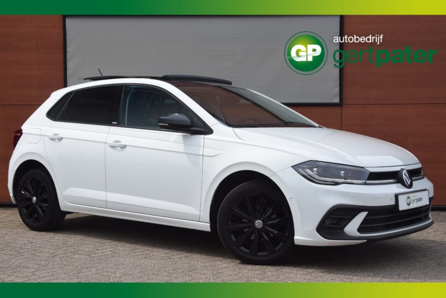 Volkswagen Polo - 1.0TSI Move Pano/Matrix/Camera/Stoelverwarming/LM Velgen - AutoWereld.nl