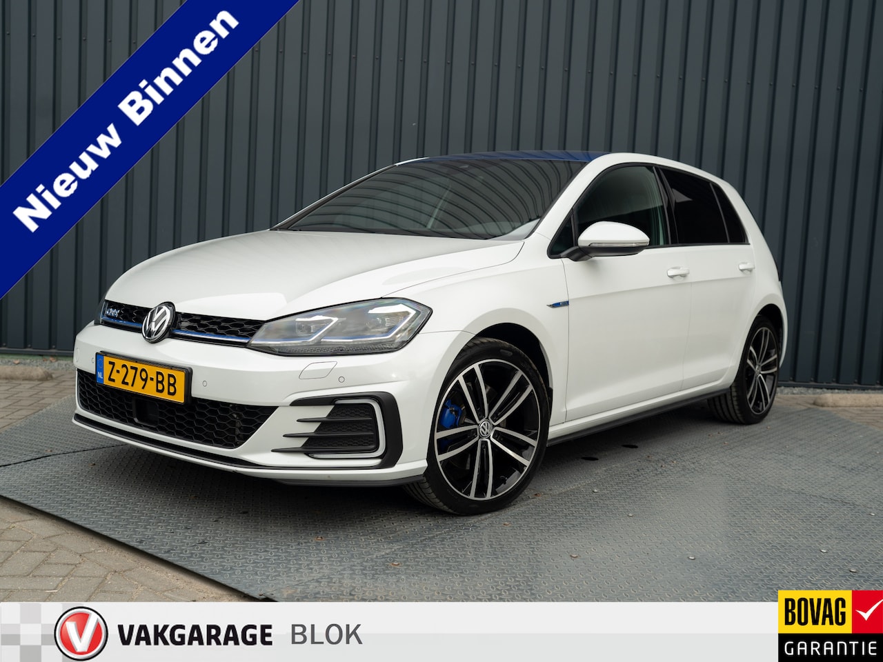 Volkswagen Golf - 1.4 TSI PHEV GTE Limited Edition 051/200 | Groot navi | Stoelgeheugen | Camera | Leder | P - AutoWereld.nl