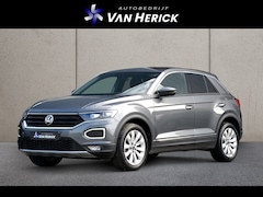 Volkswagen T-Roc - 1.5 TSI Sport 150PK Automaat | ACC | Winterpakket | App Connect