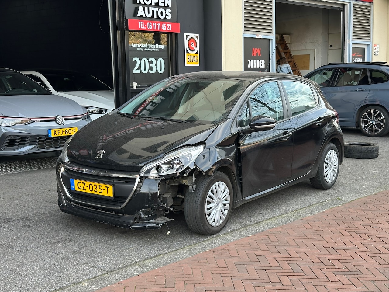 Peugeot 208 - 1.2 PureTech Blue Lease 5 Deurs Navi Airco - AutoWereld.nl