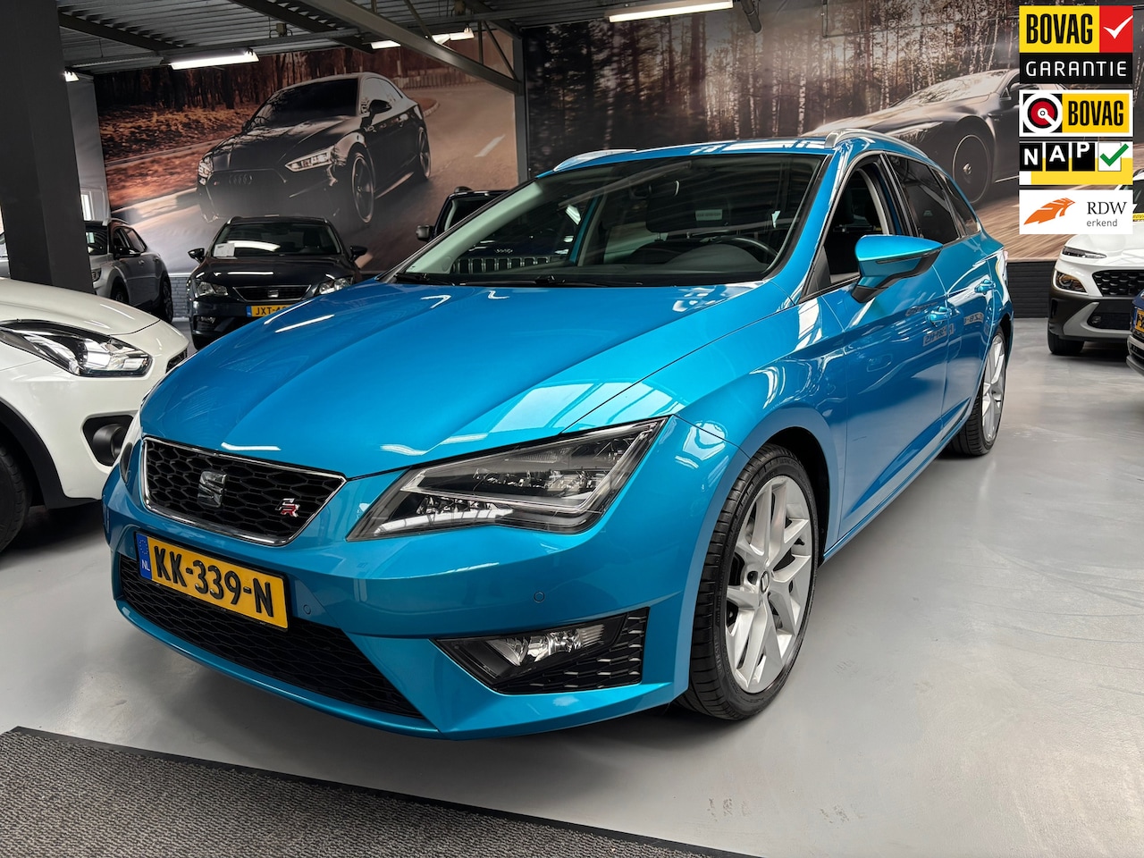 SEAT Leon ST - 1.4 EcoTSI FR Connect / Panoramadak / Camera / Navigatie - AutoWereld.nl