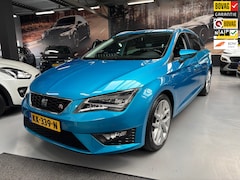 SEAT Leon ST - 1.4 EcoTSI FR Connect / Panoramadak / Camera / Navigatie