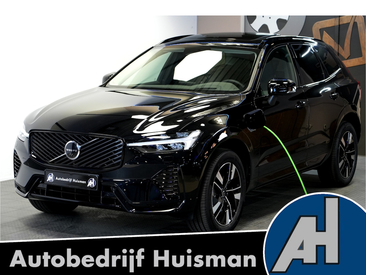 Volvo XC60 - 2.0 T8 AWD 335kW/456pk Aut8 Plug-in hybrid Plus Dark HARMAN/KARDON + PANORAMADAK + 360 CAM - AutoWereld.nl