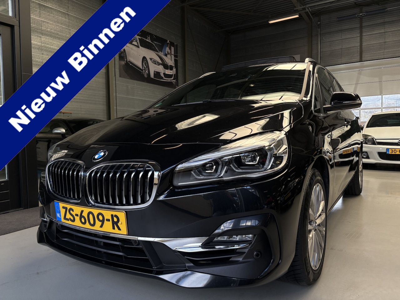 BMW 2-serie Gran Tourer - 218i 7p. High Executive Edition Navi, Pano, Headup display - AutoWereld.nl