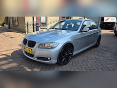 BMW 3-serie - 320i nw ketting/leer/schroefset/abc uitlaat/pano