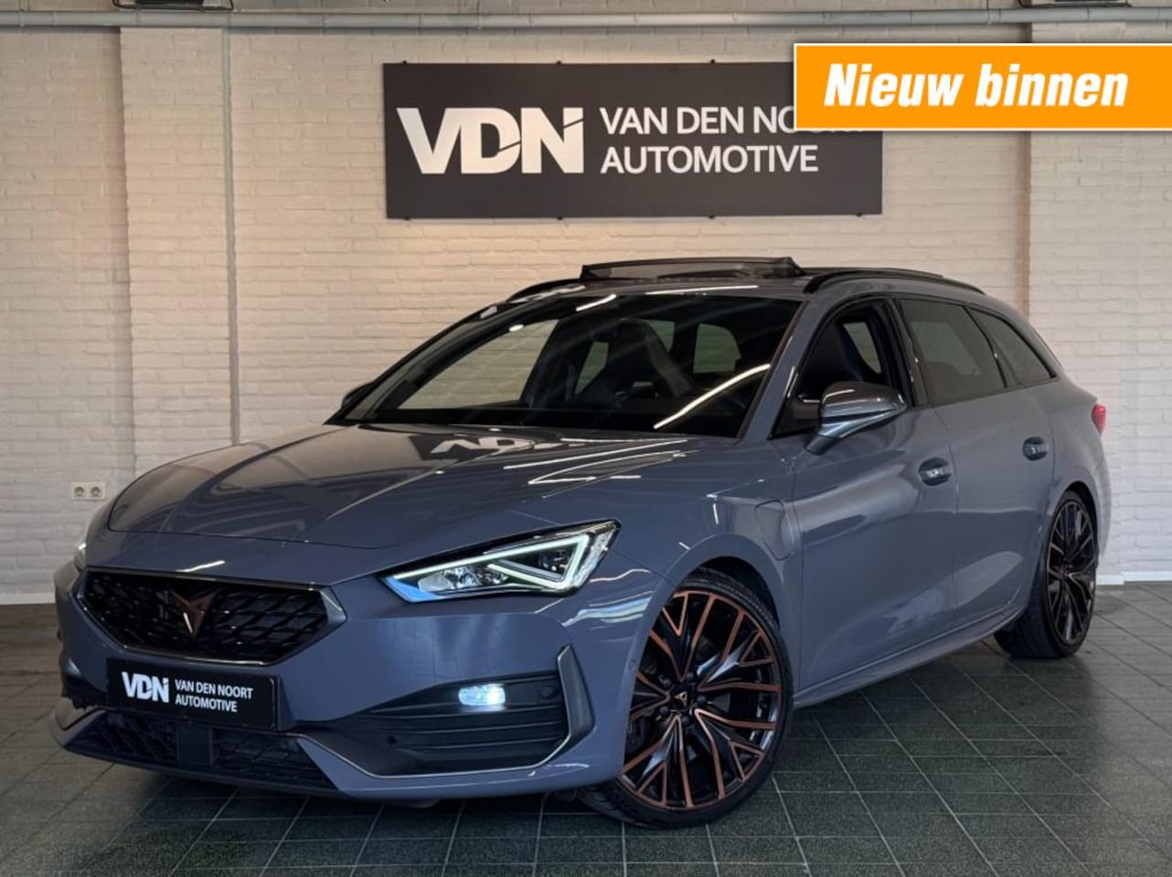 CUPRA Leon Sportstourer - 1.4 eHybrid 245pk VZ Copper Ed Pano Camera Memory 19'' - AutoWereld.nl