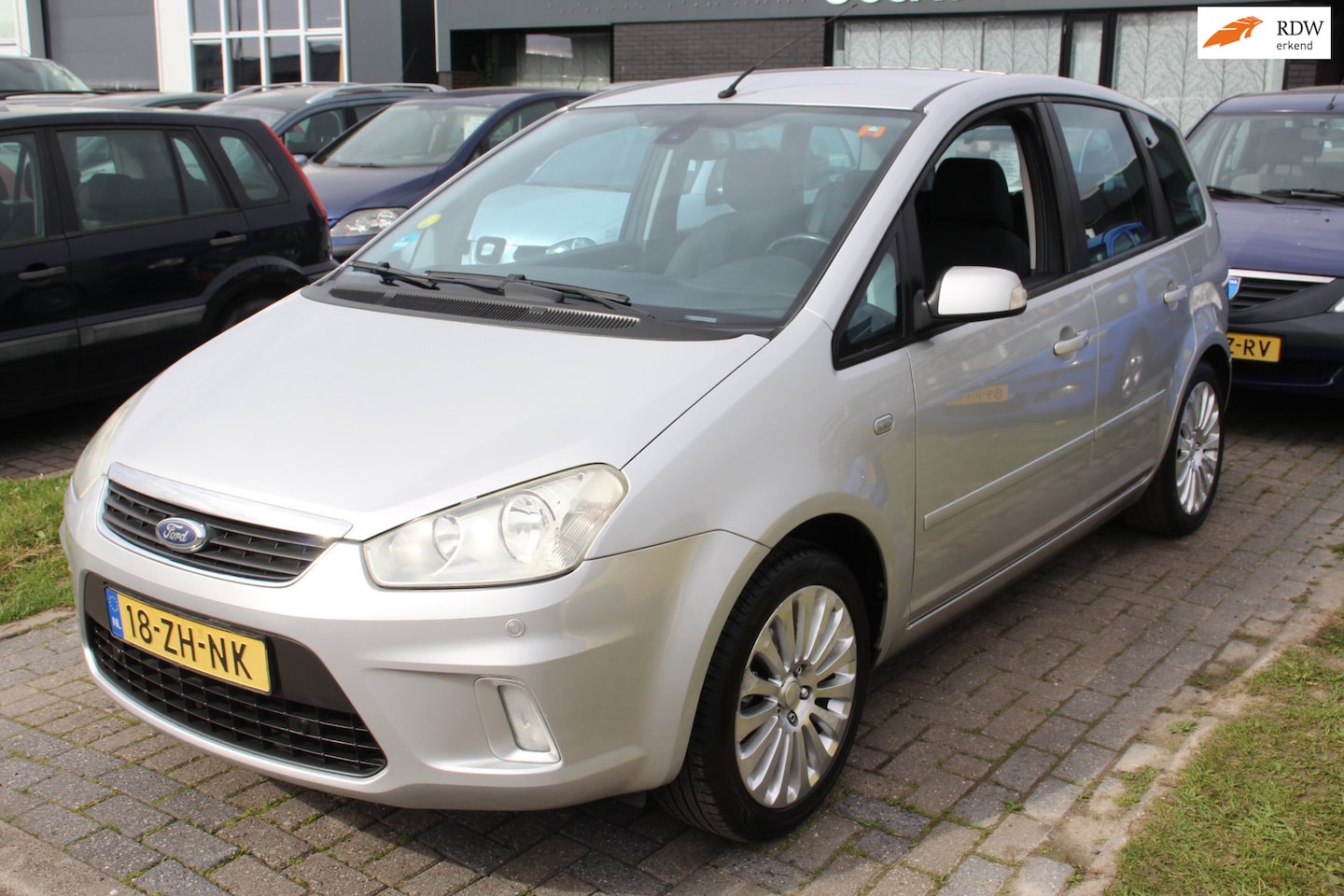 Ford C-Max - 1.8-16V Titanium Navigatie Climate Cruise Trekhaak LM-Velgen - AutoWereld.nl