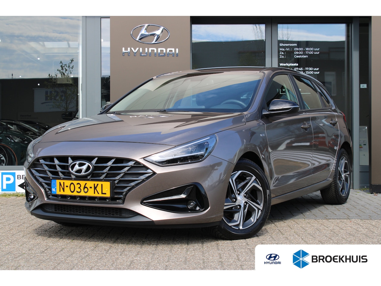 Hyundai i30 - 1.0 T-GDi MHEV Comfort Smart | Achteruitrijcamera | Airco (automatisch) | DAB ontvanger - AutoWereld.nl