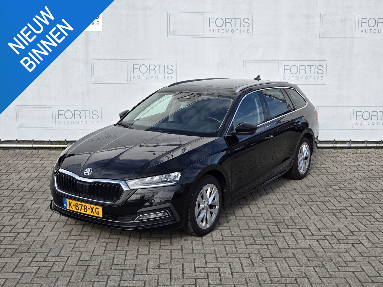Skoda Octavia Combi - 1.0 TSI Business Edition Plus NL-AUTO | PANODAK | TREKHAAK - AutoWereld.nl