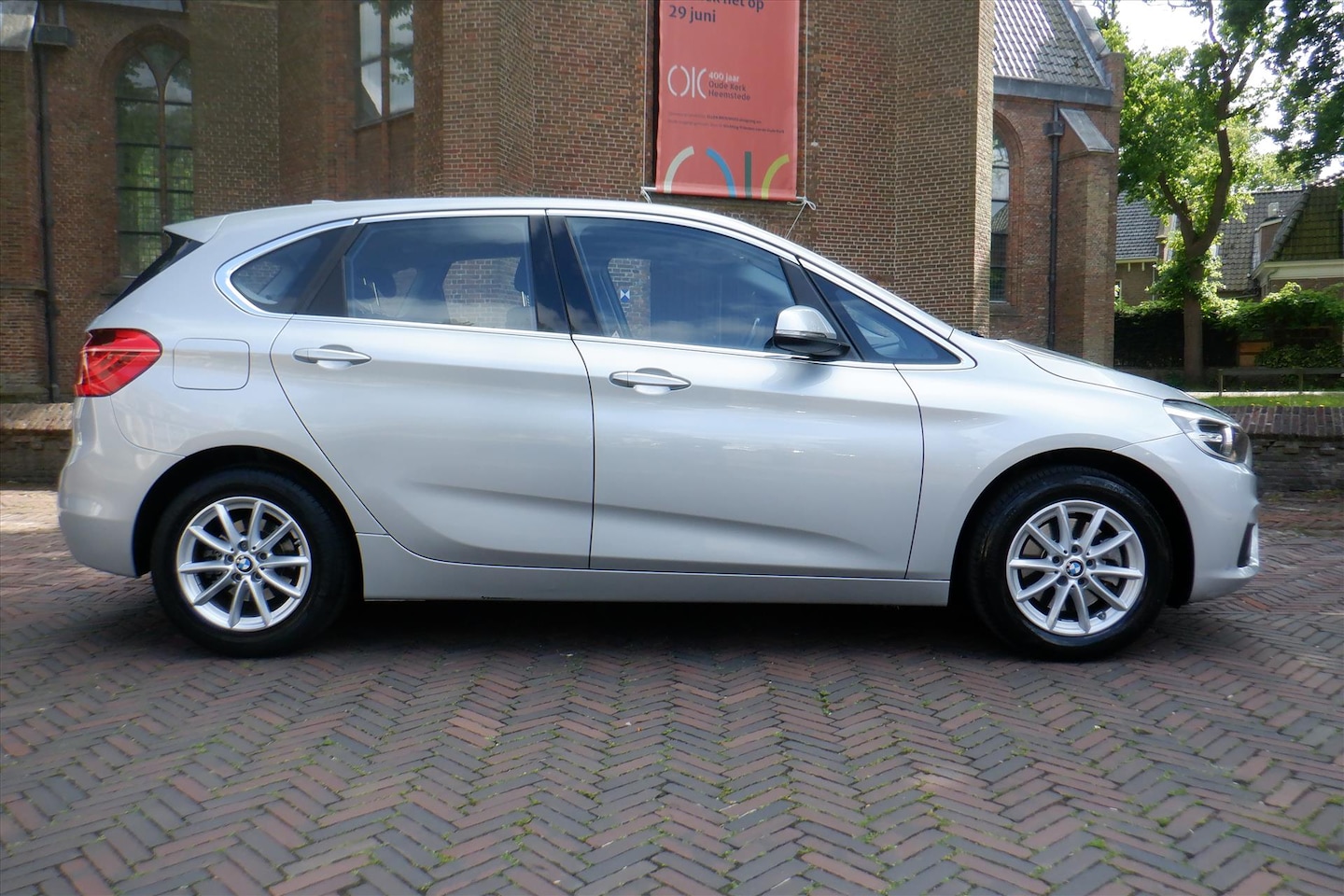 BMW 2-serie Active Tourer - Tour (f45). 218I AUT Active -PAN.DAK.PDC-STOELVERW.-BOVAG - AutoWereld.nl