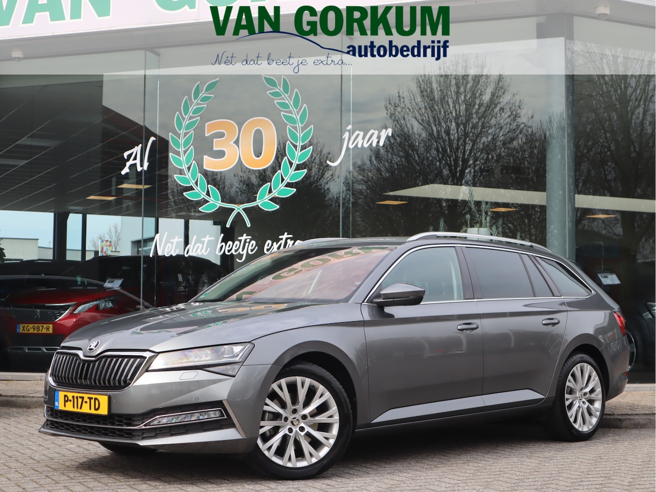 Skoda Superb Combi - 1.4 TSI iV Business Edition Plus Stoel-stuurverwarming - AutoWereld.nl