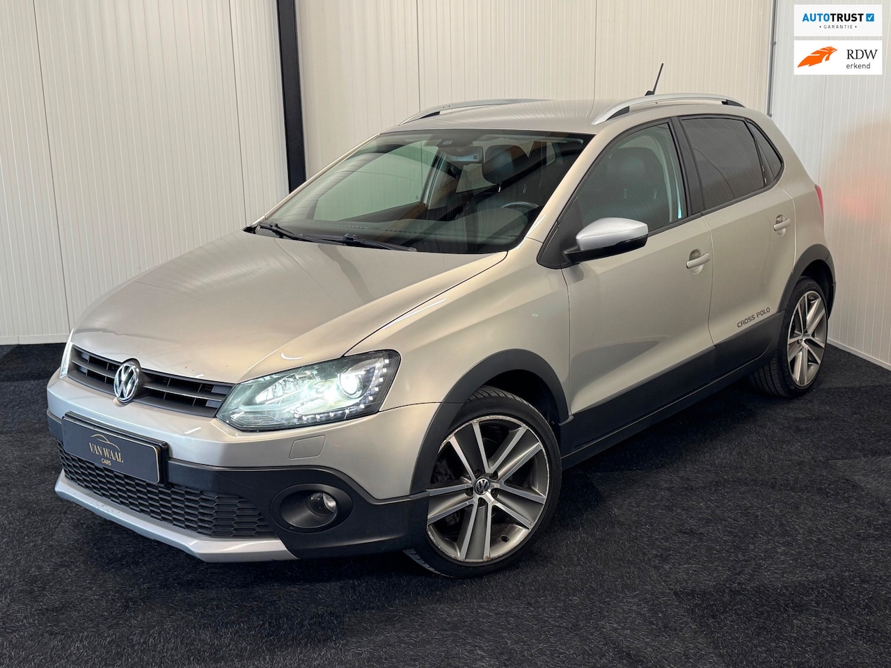 Volkswagen Polo - 1.2 TSI Cross 2014 105PK DSG/XENON/LED/CLIMA/PDC/STOELVW/CRUISE - AutoWereld.nl