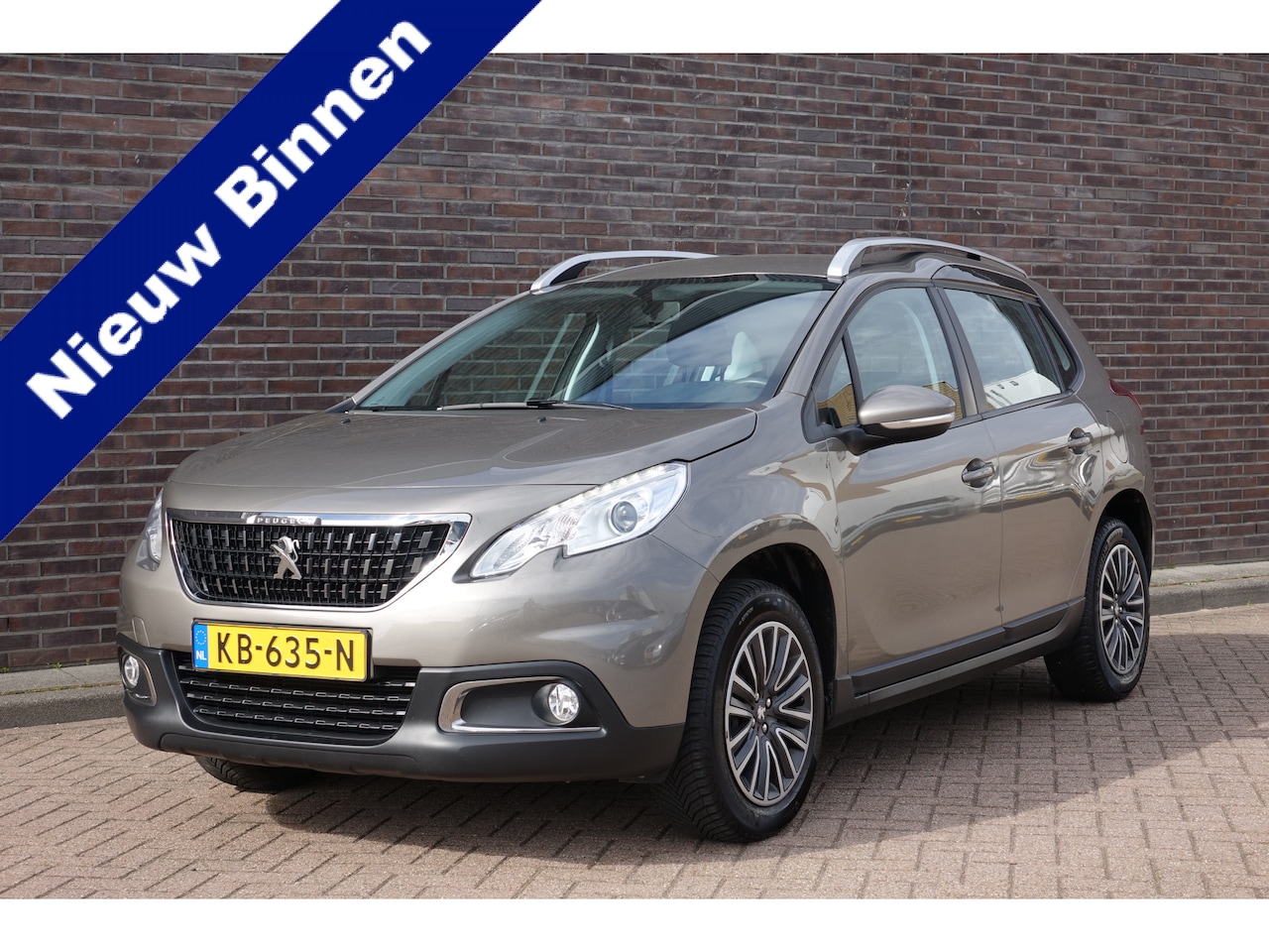 Peugeot 2008 - 1.2 PureTech Blue Lion 1.2 PureTech Blue Lion, keurige auto, navigatie, PDC, ijskoude airco - AutoWereld.nl