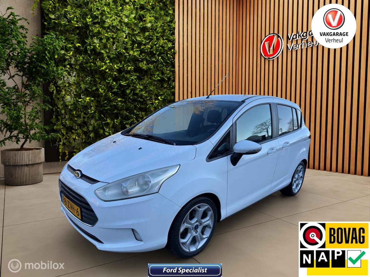 Ford B-Max - 1.0 EcoB Titanium|Stoelverwarming|Trekhaak|Boekje - AutoWereld.nl