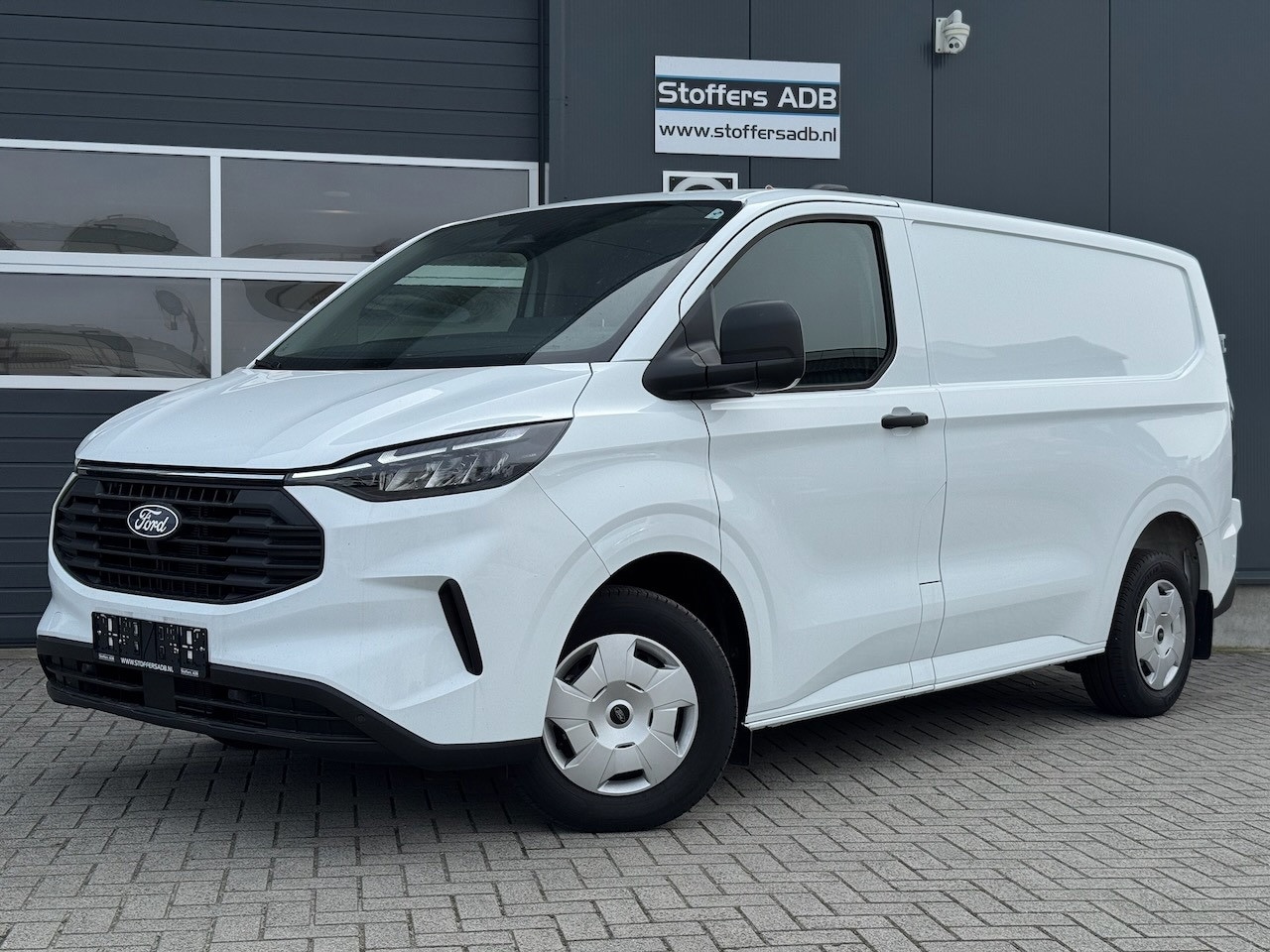 Ford Transit Custom - 300 2.0 TDCI L1H1 Trend 136pk | CarPlay | Stuur + stoelverwarming | Camera | Cruise | Laad - AutoWereld.nl