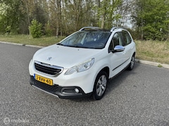 Peugeot 2008 - 1.2 PureTech Blue Lease Executive pano, clima,