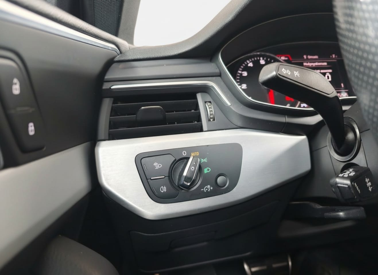 Audi A4 Avant - 1.4 TFSI Sport S line, Clima, Cruise, Led, PDC