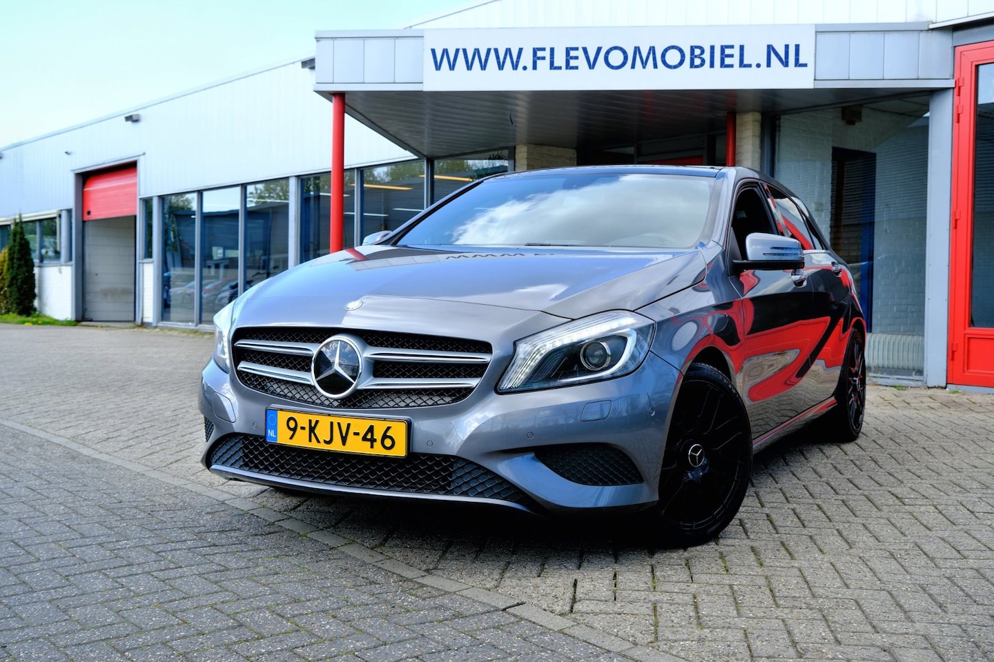 Mercedes-Benz A-klasse - 180 Ambition Xenon|Pano|Half Leder|Navi|LMV - AutoWereld.nl