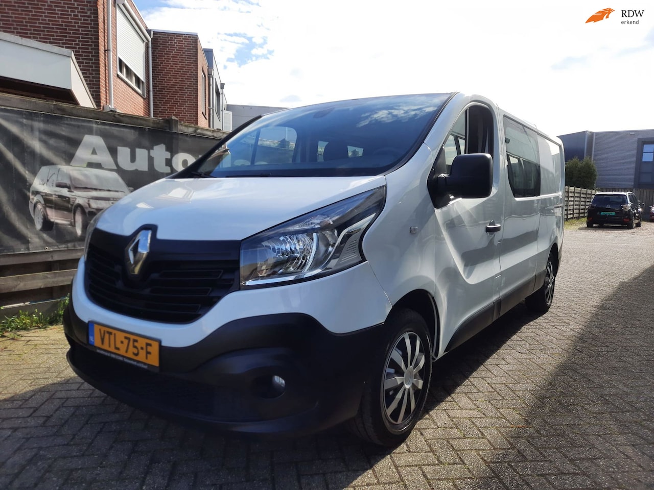 Renault Trafic - 1.6 dCi T29 L2H1 Dubbel Cabine Générique - AutoWereld.nl