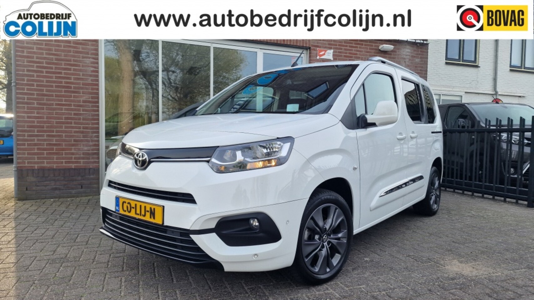 Toyota ProAce City Verso - 1.2 Turbo Dynamic Automaat 7 Pers, Cruise control, Trekhaak - AutoWereld.nl