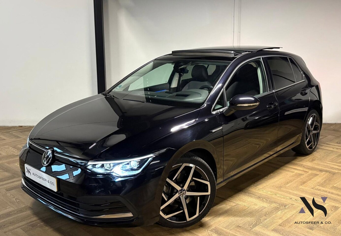 Volkswagen Golf - 1.5 eTSI Style PANO HUD KEYLESS - AutoWereld.nl