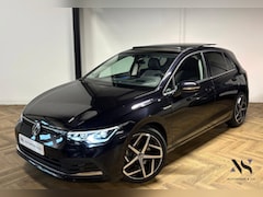 Volkswagen Golf - 1.5 eTSI Style PANO HUD KEYLESS