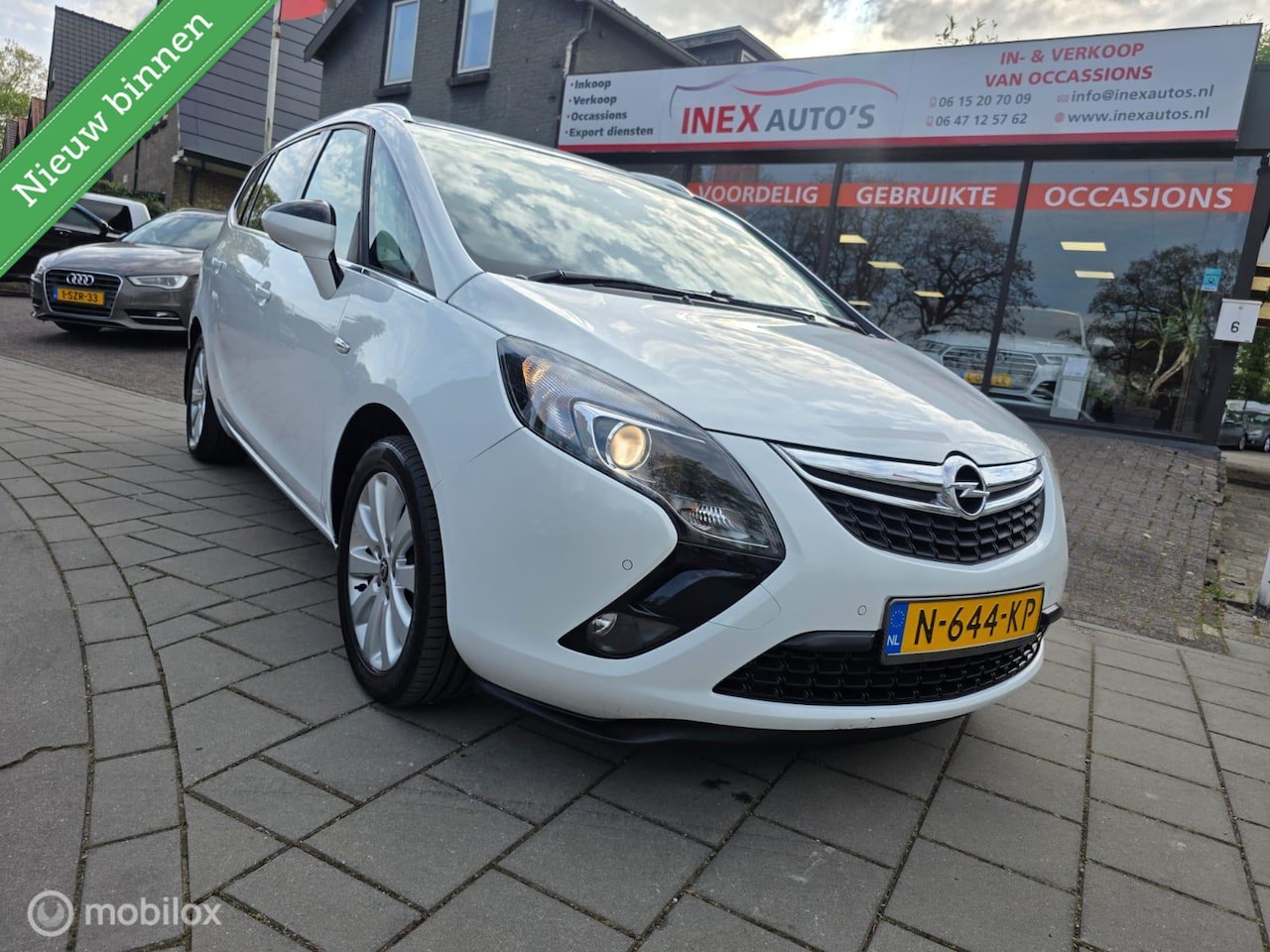 Opel Zafira Tourer - 2.0 CDTI Cosmo Trekhaak Zeer nette auto - AutoWereld.nl