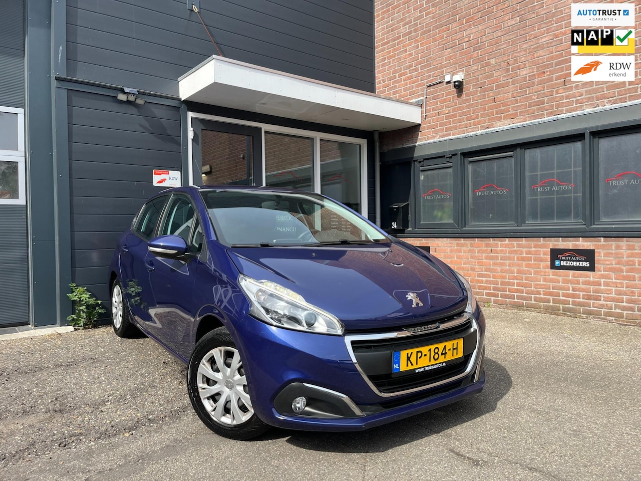 Peugeot 208 - 1.2 PureTech Blue Lion|Nap|Pdc|Navi|Cruise|Trekhaak - AutoWereld.nl