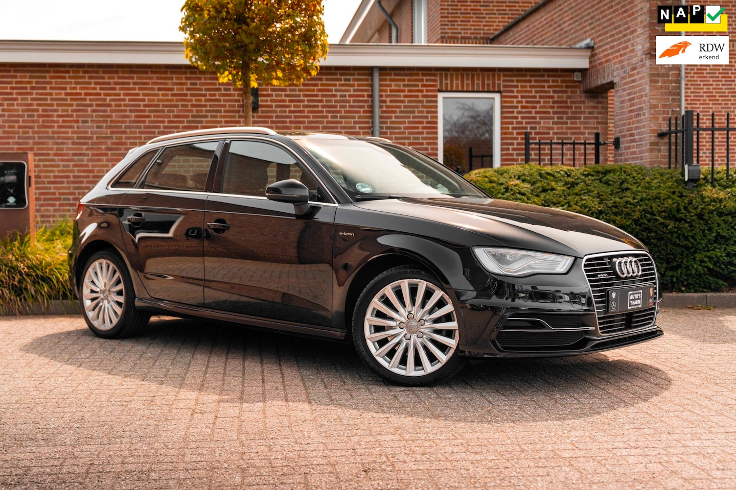 Audi A3 Sportback - 1.4 e-tron PHEV Ambition Pro Line + 204 PK Half/Leer Keyless Lane-Assist LED 18'' - AutoWereld.nl
