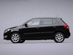 Skoda Fabia - 1.2 TSI Style Sport (AIRCO, GETINT, ELEKTRISCH PAKKET, SPORTSTOELEN, LM VELGEN, NETTE STAA