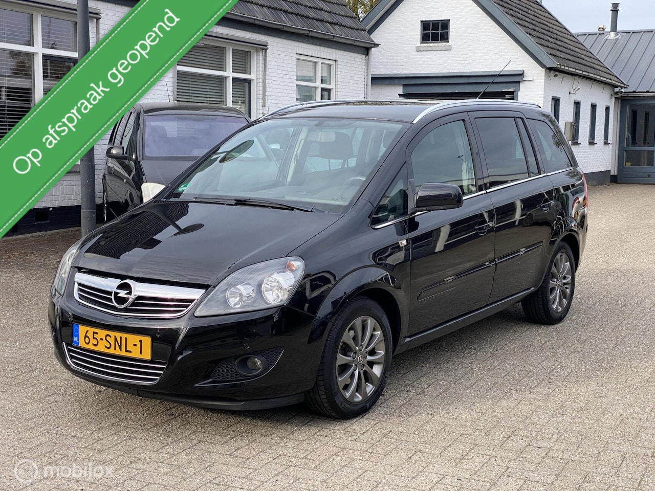 Opel Zafira - 1.8 Edition / Airco / Cruise / Trekhaak / 7 pers - AutoWereld.nl