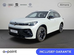 Volkswagen Tiguan - 1.5 eHybrid R-Line Edition 272 pk Automaat (DSG) | Navigatie | Panoramadak | Parkeersensor