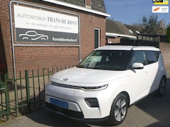 Kia e-Soul - DynamicLine 64 kWh airco € 9000 ex btw