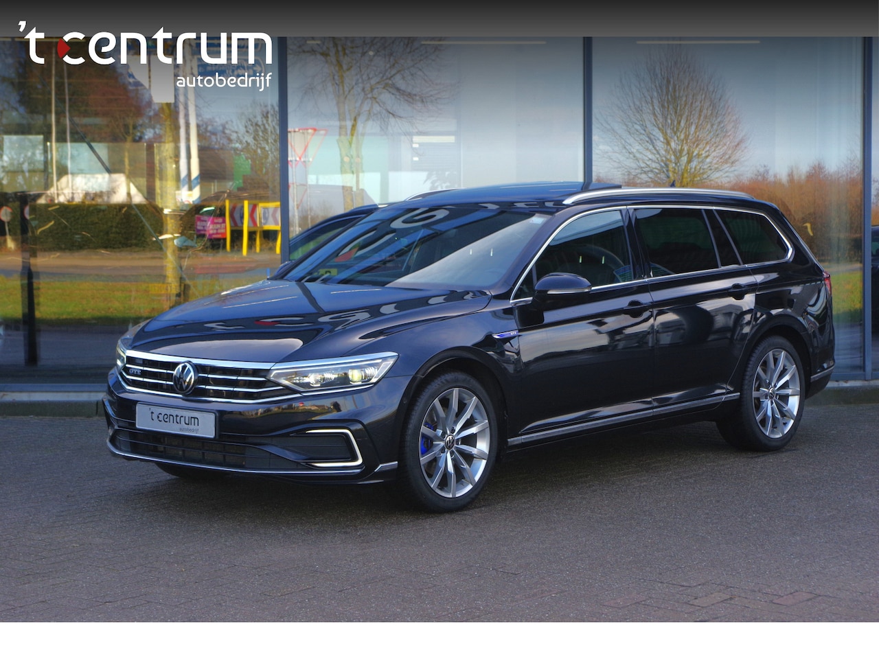Volkswagen Passat Variant - 1.4 TSI PHEV GTE 218 PK BNS, Panoramadak, Matrix-LED, Winterpakket, Keyless, Camera - AutoWereld.nl