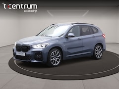 BMW X1 - xDrive25e 220 PK High Executive M-Sport PHEV, Leder, Panoramadak, Head-Up, Camera, Keyless