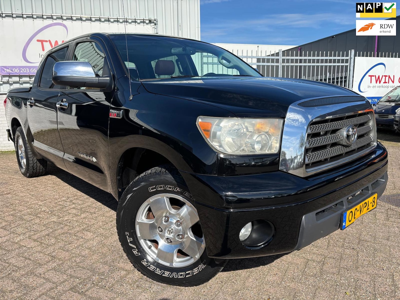 Toyota Tundra - 5.7 V8 Double Cab 5.7 V8 Double Cab - AutoWereld.nl